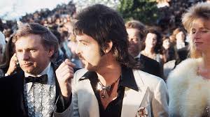 193 fans have answered this question 1 comment. A Eres Un Verdadero Fana Tico De Paul Mccartney Rocknvivo Com
