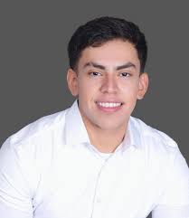 Edgar Venegas's Instagram, Twitter & Facebook