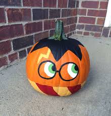 Some spooky and some simply warm and inviting add some seasonal. 60 Easy Pumpkin Painting Ideas For Halloween Fall 2020