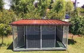 Costruzione di recinto cani e zona passeggio con recupero di terreno. Box Per Cani Doppio Con Pavimento Petucco Box