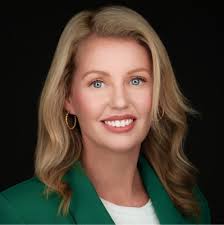 Hines Health Services has been named the #Professional Services Business of  the Year at the Fort McMurray Chamber of Commerce 2018 Gold Star Awards.