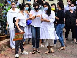 Actress and presenter mandira bedi has welcomed a new member in her family. Zfx5cnmikdmcm