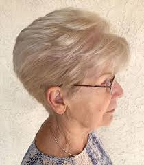 With the soft, sleeked over the wave, it looks full and shiny, making it a great choice for older women with glasses. 50 Best Short Hairstyles And Haircuts For Women Over 60