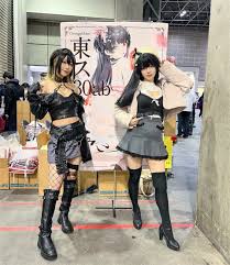 同样是漫展的福利姬，为什么国内被抵制，国外却是大受欢迎？-腾讯新闻