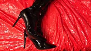 15. Mistress in Opera Length Patent Leather Gloves with Thigh Boots
