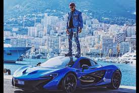 May 29, 2021 · david coulthard claimed lewis hamilton won't 'drive one more lap in a racing car' when he retires as the former f1 driver opened up about when he thinks the world champion will quit formula 1. Autos Von Lewis Hamilton So Fahrt Der Weltmeister Bilder Autobild De