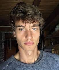 Goddess Hera H S In 2021 Human Bird Nest Male Face
