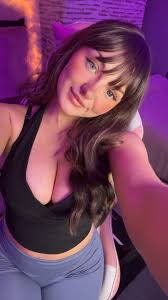 Who's ending this year single? 😭