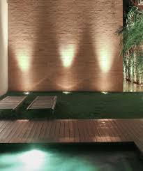 Textur Und Form Als Design Elemente Der Modernen Gartengestaltung Beleuchtung Garten Aussenbeleuchtung Garten Solarleuchten Garten