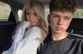 Hmm Someone Has A Boyfriendd Were Just Friends Mommy Loren Gray Boyfriend Loren Gray Cool Hairstyles This list of loren gray's boyfriends and exes includes joey kisluk, hrvy, and flamingeos. pinterest