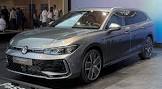 VOLKSWAGEN-PASSAT