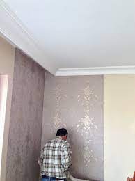 Modern ve klasik yatak odası duvar kağıdı modelleri çizgili, baskılı, desenli ve üç boyutlu (3d) olarak farklı renk ve tasarımlarla karşımıza çıkıyor. Duvar Kagidi Ustasi