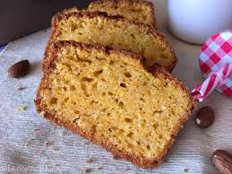 Il risultato è una morbida cupola con un bel colore arancio che svela al primo colpo d'occhio l'ingrediente principale: Plumcake Carote E Latte Di Mandorla Ricetta Senza Latticini
