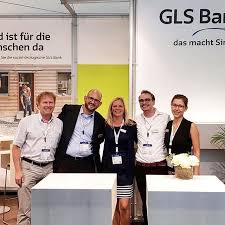 Die Intersolar Europe Ist Die Weltweit Fuhrende Fachmesse Fur Die Solarwirtschaft Und Findet Jahrlich Auf Der Messe Mu Place Card Holders Instagram Card Holder