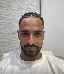 Chris Ramos, irreconocible tras su cambio de look