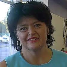 Strangers Help Mother and Children in Need of Gas near Exxon Station