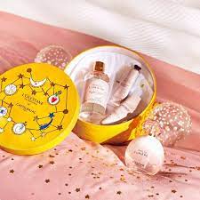 l occitane en provence on instagram unwrap the scent of terredelumiere we bottled enchantment golden hour just for you loccitane notjustag coloriages motifs de point croix d&#x00027;inspiration scandinave hygge