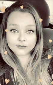 Miranda Gaddis's Instagram, Twitter & Facebook