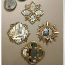 Salah satu yang paling mudah dan kreatif adalah memanfaatkan kertas pembungkus kue, kertas tutup gelas, dan kertas wadah makanan. Hiasan Dinding Informa Cermin Dinding Wall Decor Cermin Hiasan Gold Shopee Indonesia