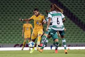 Nayeli rangel se vistió de heroína. Se Le Escapa El Triunfo A Tigres Femenil