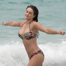 Shailene Woodley Body Type One - In the Ocean