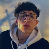 30+ "Valentin Oliva" profiles