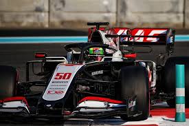 Jetzt ist er mick schumachers boss. Watch Mick Schumacher Onboard Lap In Haas F1 Car At Abu Dhabi