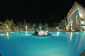 Starten sie den tag mit den ersten sonnenstrahlen und freuen sie sich über einen vormittag voller erholung. Spa Resort Therme Geinberg Karibiklagune Bild Von Vitalhotel Therme Geinberg Tripadvisor