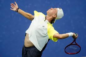 Shapovalov has the power to keep murray uncomfortable, but the brit has beaten far better players throughout his career. Four Hours And Nine Minutes Later Canadian Denis Shapovalov Goes Down Swinging At The U S Open The Star