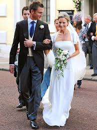 Birgitte Duchess Of Gloucester Wedding Dress Royal Baby Heir To The Throne With Images Royal Brides Famous Wedding Dresses Royal Weddings