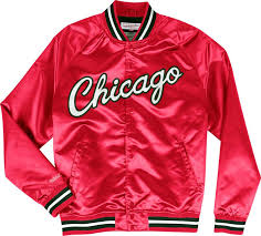 Finans henvender sig til travle mennesker, der søger indsigt og sammenhæng i. Mitchell Ness Chicago Bulls Red Lightweight Satin Jacket Jacke Anorak Windbreaker Www Hiphopgermany De