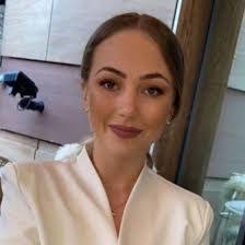 Lily Casper's Instagram, Twitter & Facebook