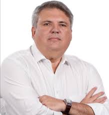 Silva e Luna anuncia Rafael Arguello como Procurador-Geral de Foz