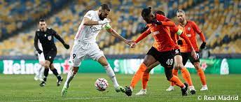 Cristiano ronaldo (r) of real madrid cf. Shakhtar Donetsk Real Madrid 2 0 Last 16 Spot Comes Down To Final Matchday