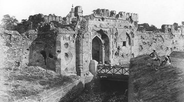 Walking around Delhi sites that tell the story of 1857 | Research News - The Indian Express