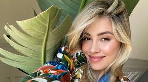 Sweetmuffiins nudes leaks incredible eyes, silky skin,