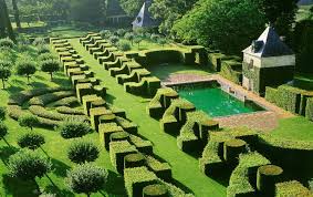 Last november we visited the beautiful gardens of the eyrignac manor in the south of france. Jardins Du Manoir D Eyrignac Un Paradis Vert En Perigord Magazine Belles Demeures