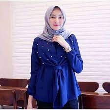 Maybe you would like to learn more about one of these? 10 Inspirasi Warna Jilbab Yang Cocok Untuk Baju Warna Biru