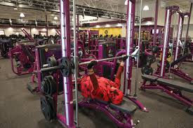 Today, i wake up to find a 220 dollar charge and another 20 dollar charg. Planet Fitness Arrives In Flagstaff At Mall Location Local Azdailysun Com