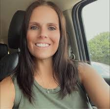 Suzanne Magill's Instagram, Twitter & Facebook