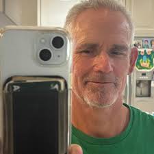 What is wrong with my Garmin Livescope screen display?