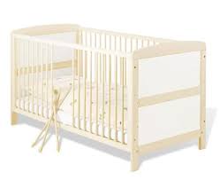 Babybett matratze mit kaltschaum hg2. Matratze Furs Babybett Was Ist Zu Beachten Wunschfee