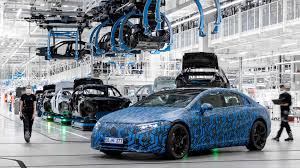 It is part of the eq family, a range that will expand to include 10 new models by 2022. Bmw 7 Series Competitor 2022 Mercedes Eqs Electric Sedan Teased