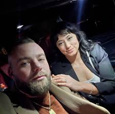 What is the best spot to go for drinks in downtown Kelowna?