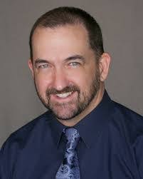 Ross Frizzell's Instagram, Twitter & Facebook