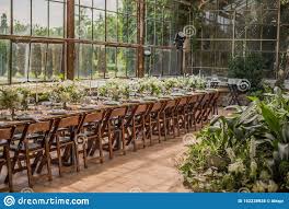 Stahl, former professor for theoretical medicine, established the medical plant garden in halle. Hochzeitsdekoration Der Halle Und Der Tabelle Fur Gaste Raume Im Botanischen Garten Gemietet Fur Die Heiratszeremonie Stockfoto Bild Von Elegant Sonderkommando 152238928