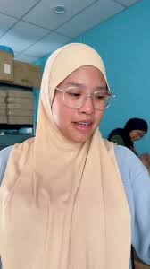 Alhamdulillah finally this year i berjaya hasilkan muffin yang empuk dan  gebo but texture still muffin ye bukan sponge cake. Sebab sebelum i mmg tak  suka makan muffin yang padat. Cepat muak guys. So i ...