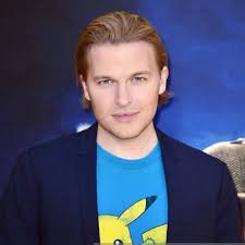 Please enjoy this t-shirt I definitely got just for the Detective Pikachu  premiere and didn't already wear everywhere without a hint of irony.