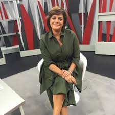Atualmente fala de previsão do tempo no jornal nacional e no sp2. Isto Agora E A Doer Julia Pinheiro Arrasa Fatima Lopes Nacional Flash
