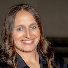 Kami Williamson's Instagram, Twitter & Facebook